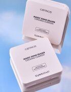 Catrice Magic Shine Eraser Cooling Cushion fond de ten lichid cu efect matifiant cu efect racoritor culoare C010 Cool Cloud 10.5 g