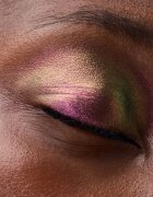 Catrice Prismatic Shift Eyeshadow fard ochi cu efect multicromatic culoare 020 Berry Blaze 1 g
