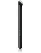 Catrice Under Eye Concealer Brush pensula pentru corector 1 buc