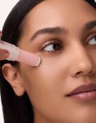 Catrice Under Eye Primer Stick baza hidratantă de machiaj zona ochilor 4.5 g