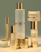 Chantecaille Gold 24K Gold Essence Intense ser de lux anti rid pentru o piele radianta 150 ml