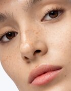 Chantecaille Rice and Geranium Foaming Cleanser demachiant delicat cu efect de hidratare 70 g