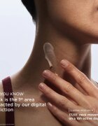 Clarins Extra-Firming Neck & Décolleté Anti-Aging Cream crema tonifianta pentru gat si decolteu 75 ml