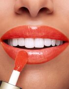 Clarins Lip Comfort Oil ulei pentru buze cu efect de hidratare culoare 05 apricot 7 ml