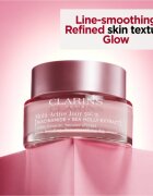 Clarins Multi-Active Day Cream SPF 15 cremă pentru netezirea și strălucirea pielii SPF 15 50 ml