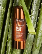 Clarins Self Tan Radiance-Plus Golden Glow Booster produs bronzare pentru corp 30 ml