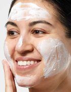 Clinique 7 Day Scrub Cream Rinse-Off Formula exfoliant de curățare pentru utilizarea de zi cu zi 100 ml