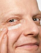 Clinique For Men™ Anti-Age Eye Cream crema de ochi impotriva ridurilor si a punctelor negre 15 ml