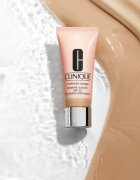 Clinique Moisture Surge™ Sheertint Hydrator SPF 25 cremă hidratantă nuanțatoare SPF 25 culoare Universal Medium 40 ml
