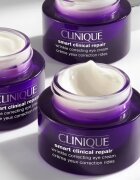 Clinique Smart Clinical™ Repair Wrinkle Correcting Eye Cream Crema de ochi pentru corectarea ridurilor 15 ml