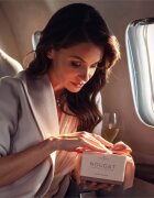 COCOSOLIS NOUGAT Unt de corp catifelat pentru luminozitate si hidratare cu particule stralucitoare 250 ml