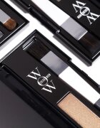 Color WOW Root Cover Up corector pentru acoperirea firelor carunte de par culoare Platinum 21 g