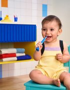 Curaprox Baby periuta de dinti pentru copii 1 buc