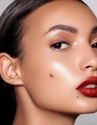 Danessa Myricks Beauty Colorfix Mattes machiaj multifuncțional pentru ochi buze și față culoare Primary Red 10 ml