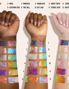 Danessa Myricks Beauty Infinite Chrome Flakes umbre de pleoape cu sclipici culoare Fire Ball 3.8 g