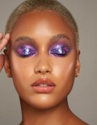 Danessa Myricks Beauty Infinite Chrome Flakes umbre de pleoape cu sclipici culoare Superstar 38 g
