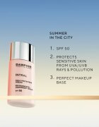 Darphin Intral Lightweight Shield SPF50 crema protectoare pentru fata SPF 50 30 ml