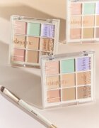 Dasique Pro Concealer Palette paleta corectoare pentru pielea cu imperfectiuni culoare 01 Cover 8 g