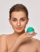 Dermacol Cannabis crema de fata calmanta 50 ml