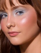Dermacol Neon Mania iluminator din gel stick culoare 8 g
