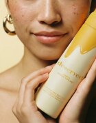 DESERVED Whipped Shower Foam Honey Greek Yogurt spumă pentru duș pentru corp 250 ml