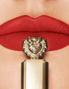 Dolce&Gabbana Flawless Everkiss Liquid Lip Mini ruj lichid mat culoare 405 Devotion - Perfect Vibrant Red 3 ml