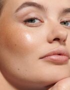 Dr. Hauschka Make-Up Lip to Cheek fard multifuncțional pentru buze și obraz culoare 04 gold 6.1 g
