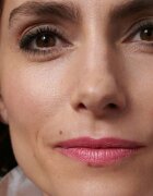 Dr. Hauschka Make-Up Lipstick ruj nutritiv culoare 22 millionbells 4.1 g