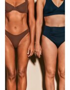 Dripping Gold Air Glow Instant Spray Tan spray auto-bronzant culoare Dark 75 ml