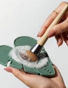 EcoTools Makeup Brush Cleansing Pad suport pentru curățarea pensulelor 1 buc