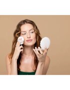 EcoTools Sea Gems Pearl Puff + Case oglinda cosmetica cu puf pentru pudră 1 buc