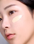 espoir Pro Tailor Foundation Be Glow make up hidratant pentru o piele mai luminoasa culoare 22 Petal 30 g