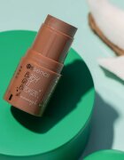 essence baby got bronze Bronzer iluminant cu particule stralucitoare culoare 20 Holiday Glow 5.5 g
