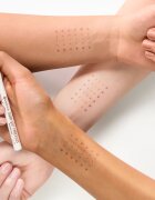 essence BABY GOT FRECKLES corector pentru pistrui culoare Faux Real 1 ml