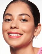 essence BABY GOT GLOW iluminator lichid culoare 10 Sassy In Silk 10 ml