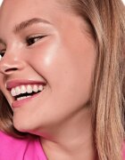 essence BABY GOT GLOW Stick Strălucire pentru o stralucire puternica culoare 10 Golden Aura 5.5 g
