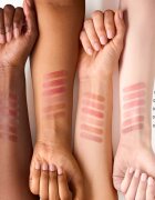 essence Blur Soufflé balsam de buze colorat cu efect matifiant culoare 06 Nude Cocoa 3 g