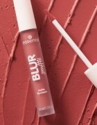 essence Blur Soufflé ruj lichid mat culoare 03 Hot Offline 3.6 ml