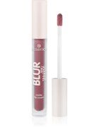 essence Blur Soufflé ruj lichid mat culoare 09 Ghost Typing 3.6 ml