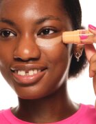 essence BRIGHT EYES! Stick Strălucire pentru ochi culoare 02 Warm Honey 5.5 ml
