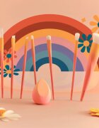 essence BRUSH IT LIKE IT'S ART brow spoolie perie pentru sprâncene 01 My Brow Game: A Piece Of Art 1 buc