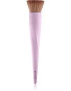 essence Buff away your problems pensula plata pentru machiaj 1 buc