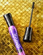 essence call me QUEEN rimel cu efect de gene false culoare Black 115 ml