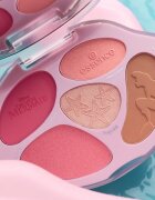 essence Disney The Little Mermaid paletă de farduri pentru obraji culoare 01 The World Is My Oyster! 8.9 g
