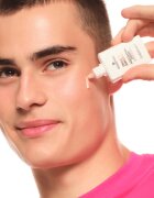 essence Drop of Sunshine iluminator lichid 25 ml