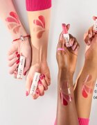 essence Glossy Glaze ruj gloss culoare 02 On Cloud Nude 1.9 g