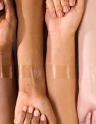 essence glow like HONEY bază pentru machiaj iluminatoare cu textura de gel 30 ml