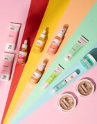 essence Hello Good Stuff! Pineapple Extract ser hidratant pentru stralucire 30 ml