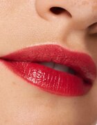 essence Hydra Kiss ruj culoare 04 Classy Red 4 ml