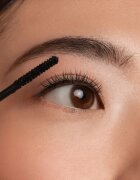 essence Lash PRINCESS Slim Brush mascara rezistent la apă pentru alungirea genelor 12 ml
